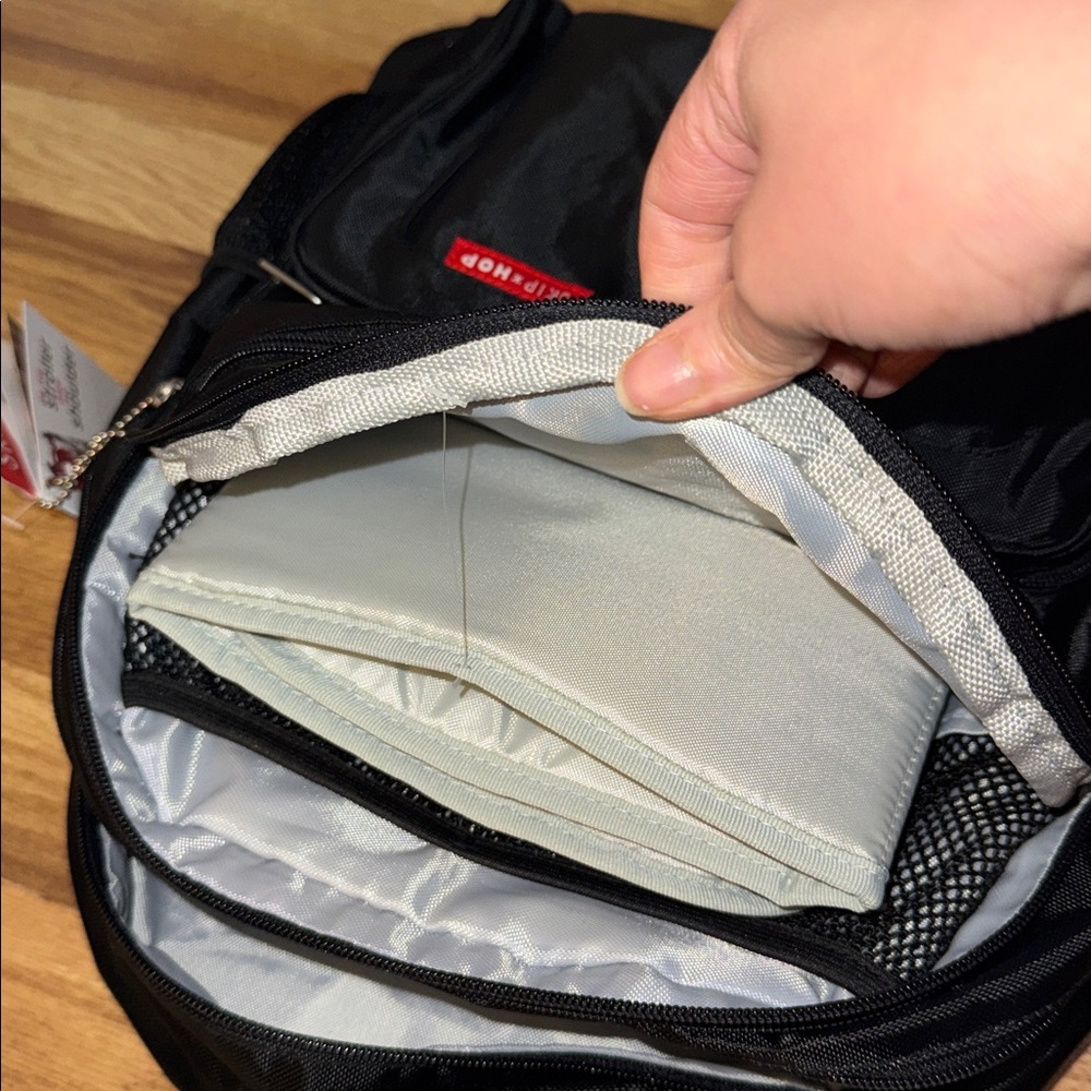 Skip Hop Jet Black  via  diaper Backpack NWT - Picture 12 of 13